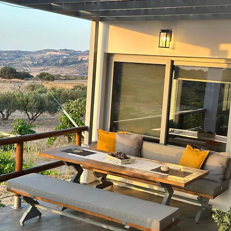 Prázdninový dům Nino's Provatas