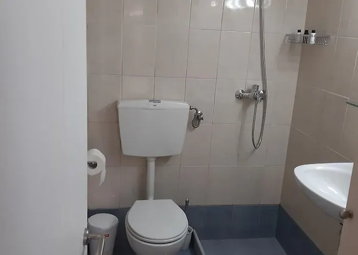 Nino's בית נופש *